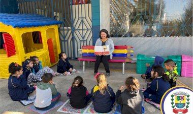 Contadora de Histórias Apresentará Contos Natalinos no Centro Cultural Prefeito Jesus Chedid