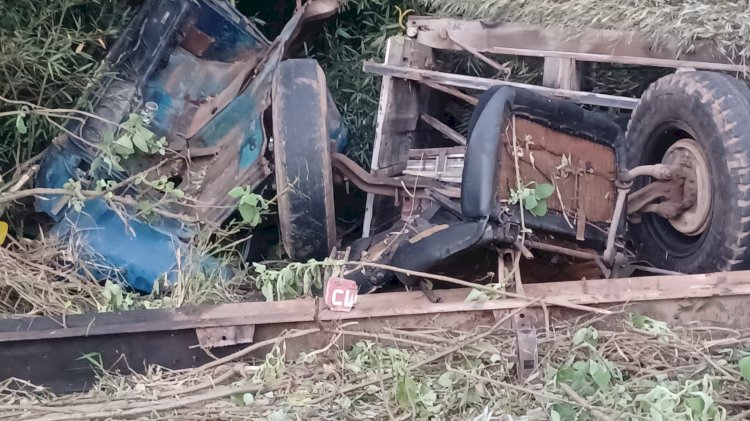 POLÍCIA MILITAR LOCALIZA DESMANCHE DE CAMINHÃO FURTADO EM BOM JESUS DOS PERDÕES