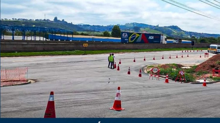 OBRA DA ROTATÓRIA SEGUE PARA FASE FINAL COM SINALIZAÇÃO E ADEQUAÇÃO VIÁRIA EM BOM JESUS DOS PERDÕES