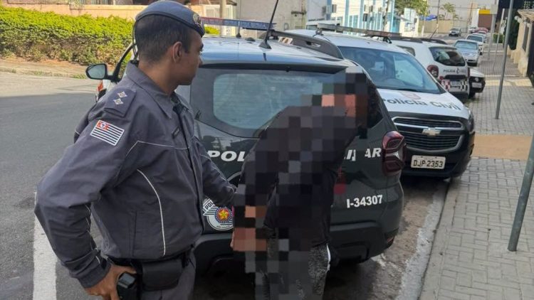 PM RECUPERA MOTOCICLETA FURTADA NA FERNÃO DIAS, EM ATIBAIA